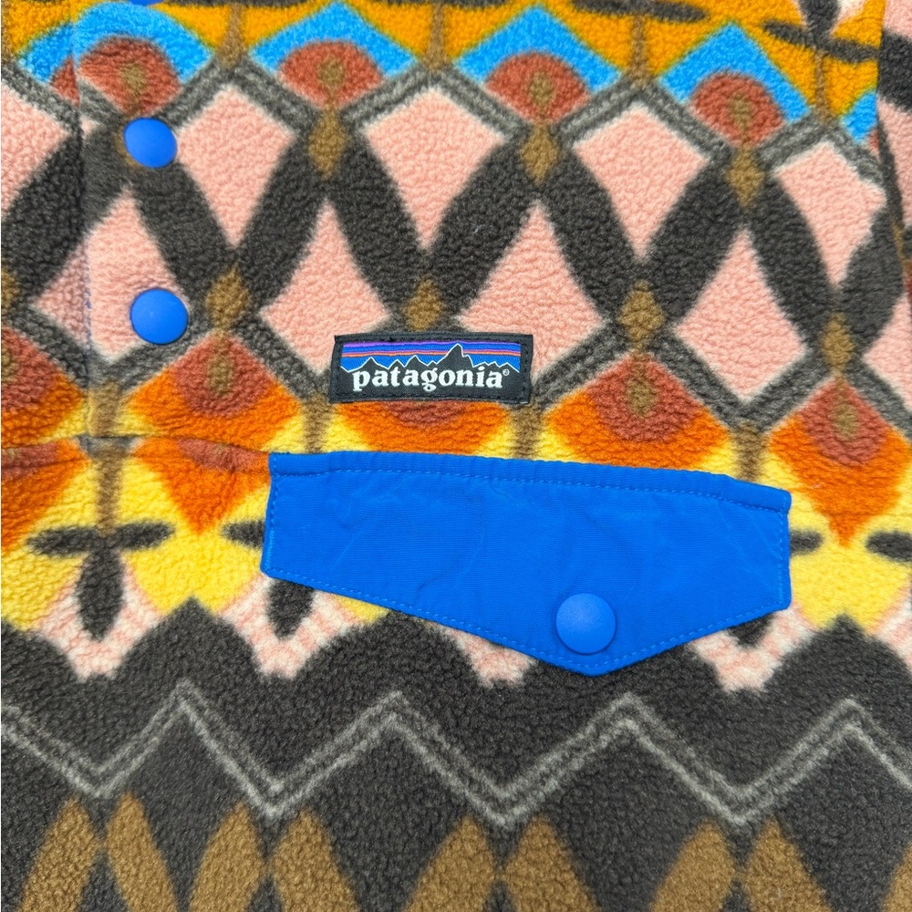 Patagonia Geometric Pattern Fleece - Picture 2 of 5